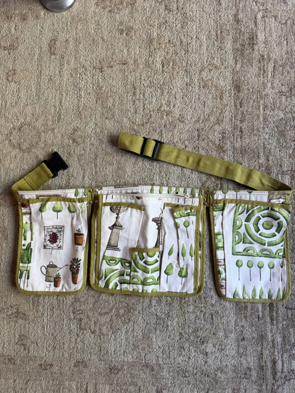 Ulster Weavers VTG Botanical Garden Tool Belt - Adjustable. UK Design Never used